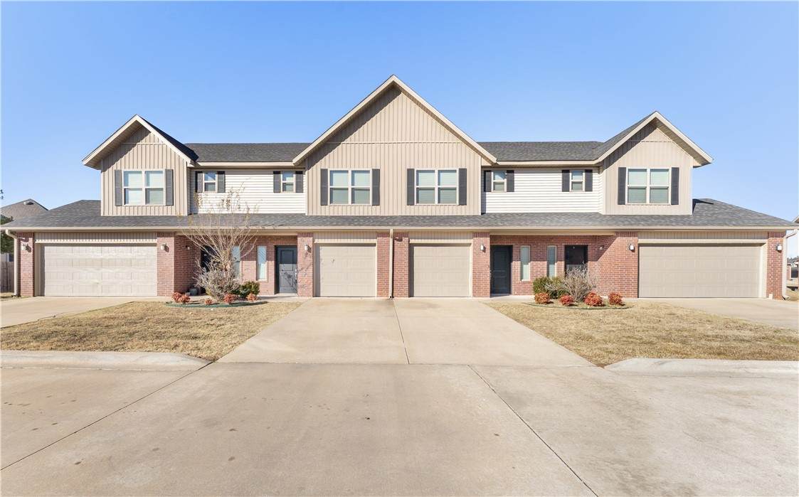 2701-2707 Shasta Road - Photo 1