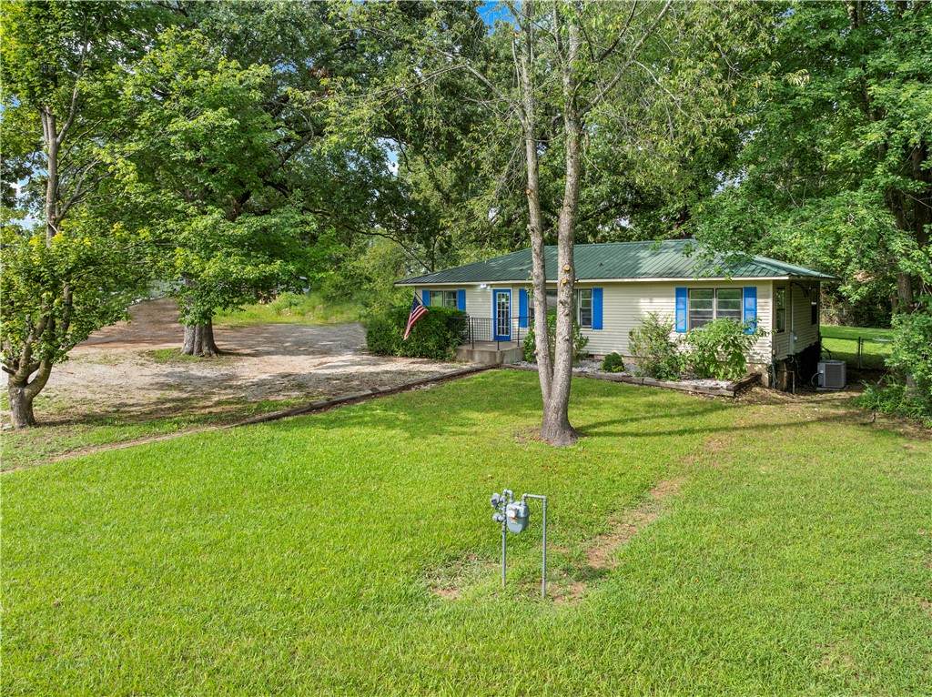 4816 65 Highway - Photo 1