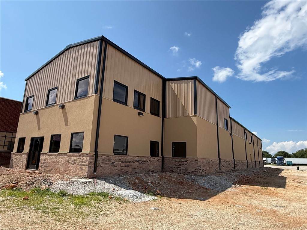1000 Schmieding Avenue - Photo 1