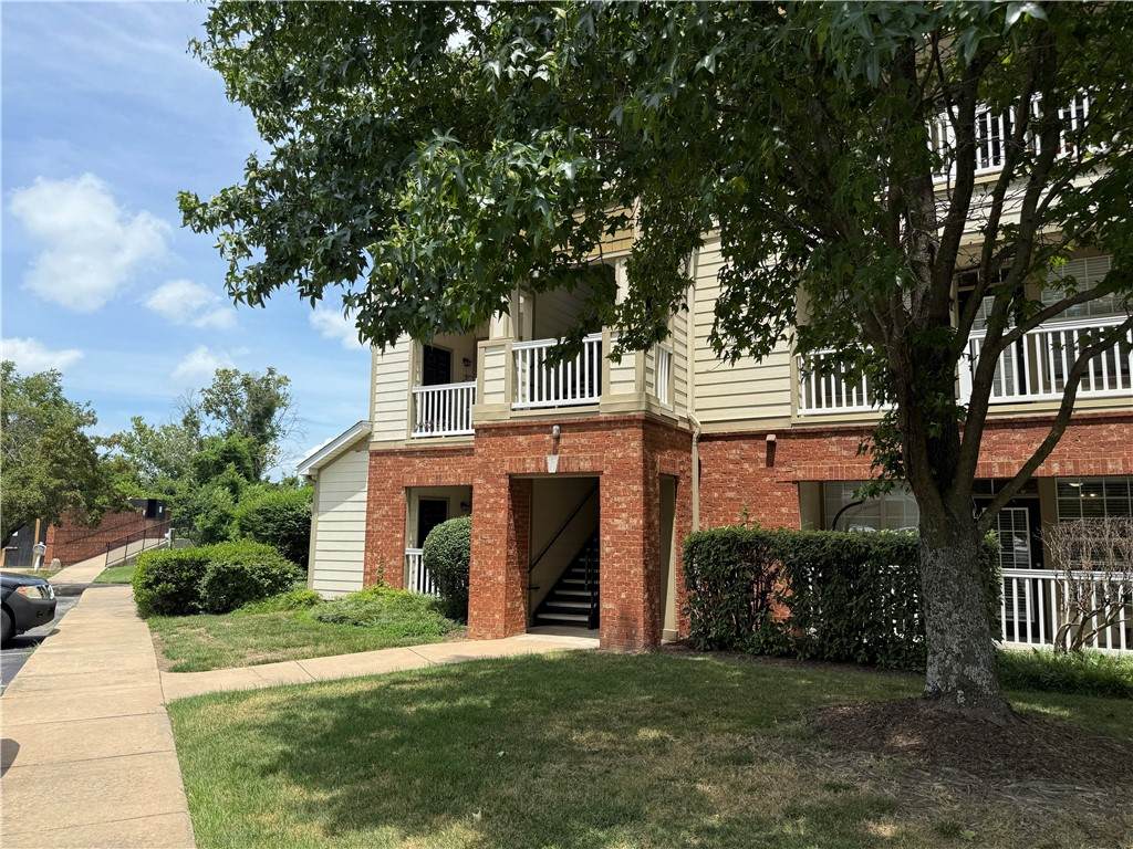 4254 Meadow Creek Circle - Photo 1