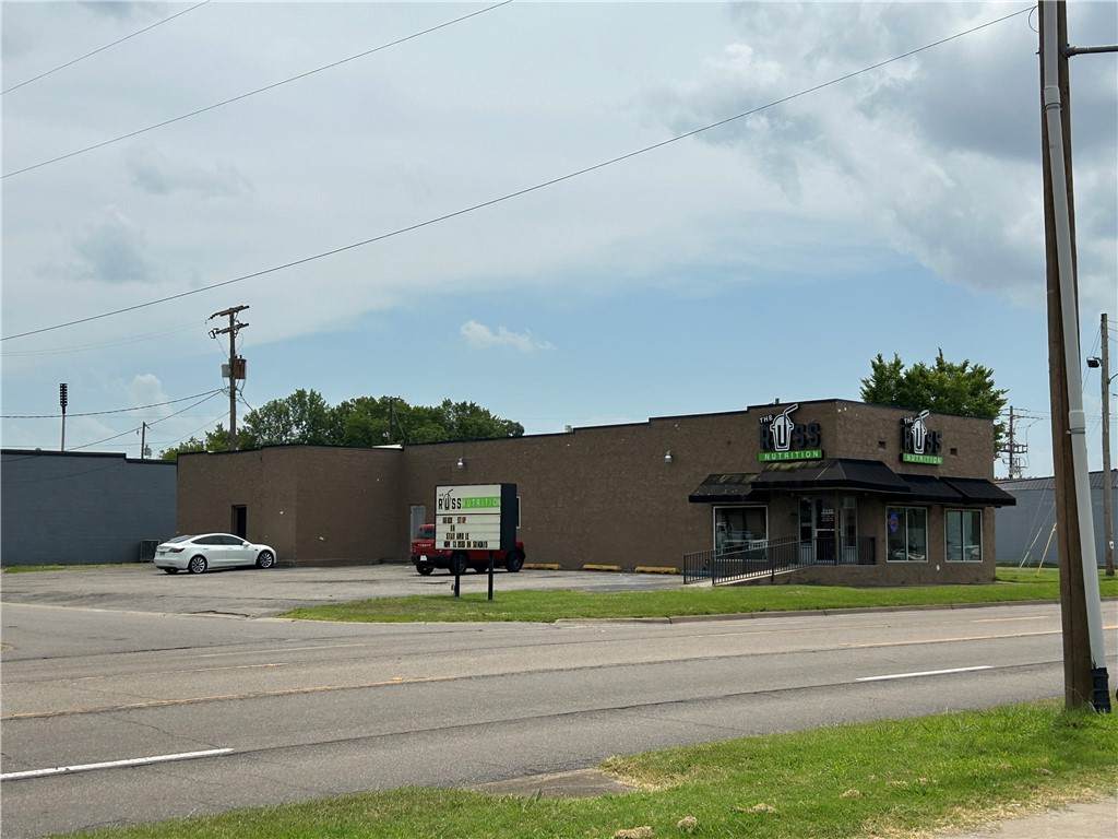 420 Arkansas Avenue - Photo 1