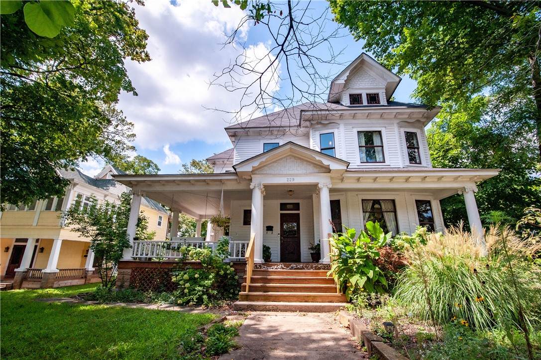 229 Block Avenue - Photo 1