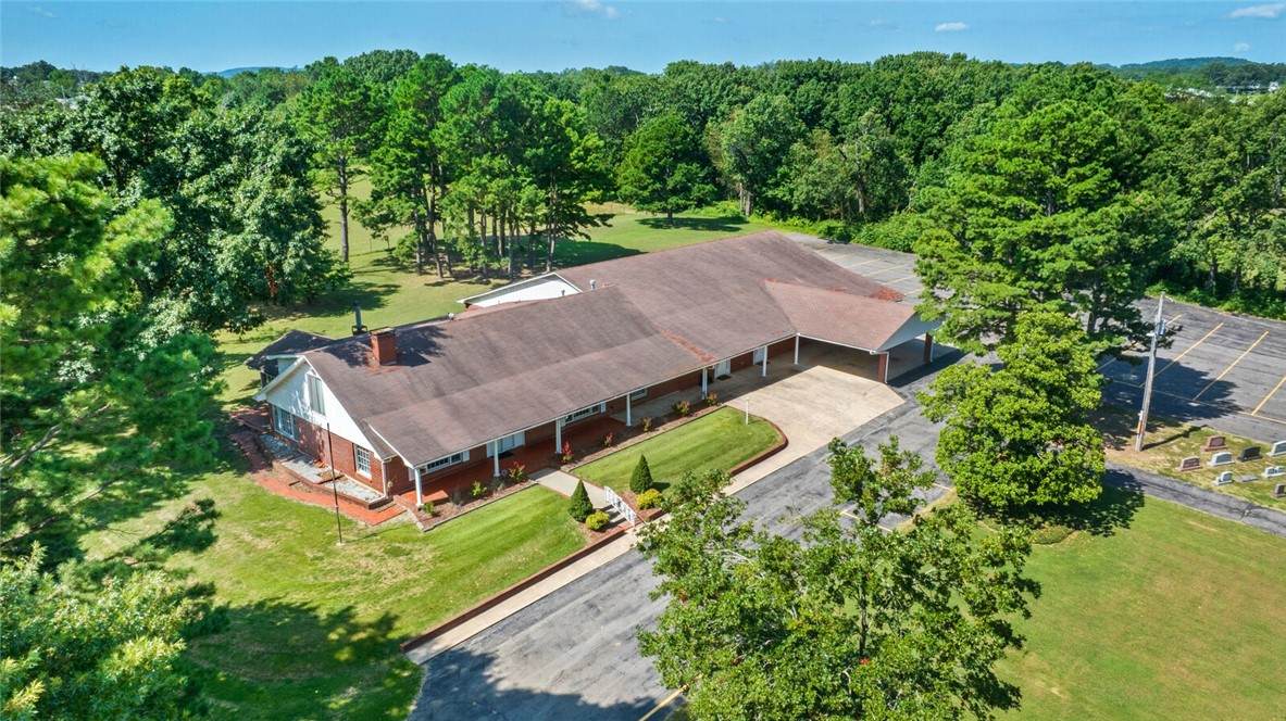 1400 Locust Street - Photo 1