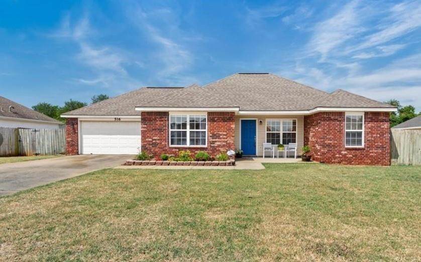 516 Emerald Street - Photo 1