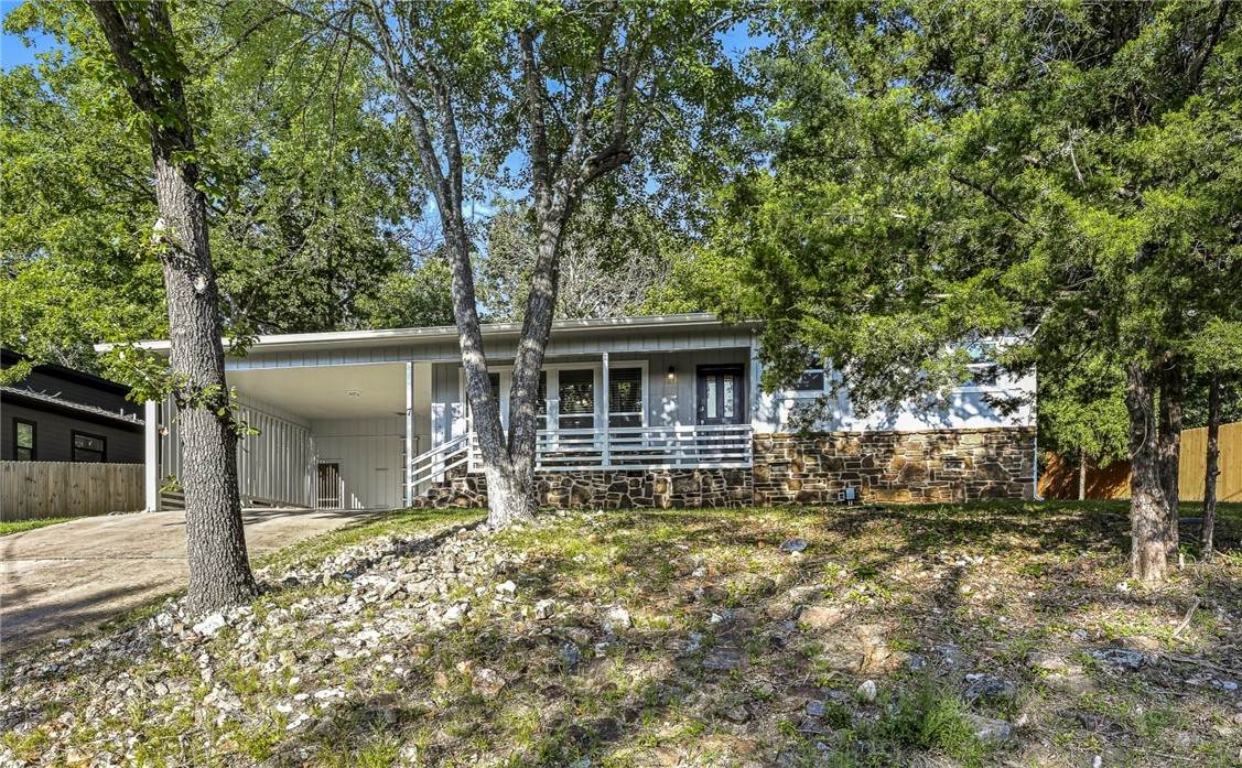 7 Bradford Drive - Photo 1