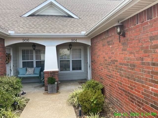 904 Lafayette Street - Photo 1