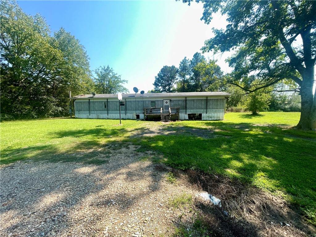 607 7th Street - Photo 1