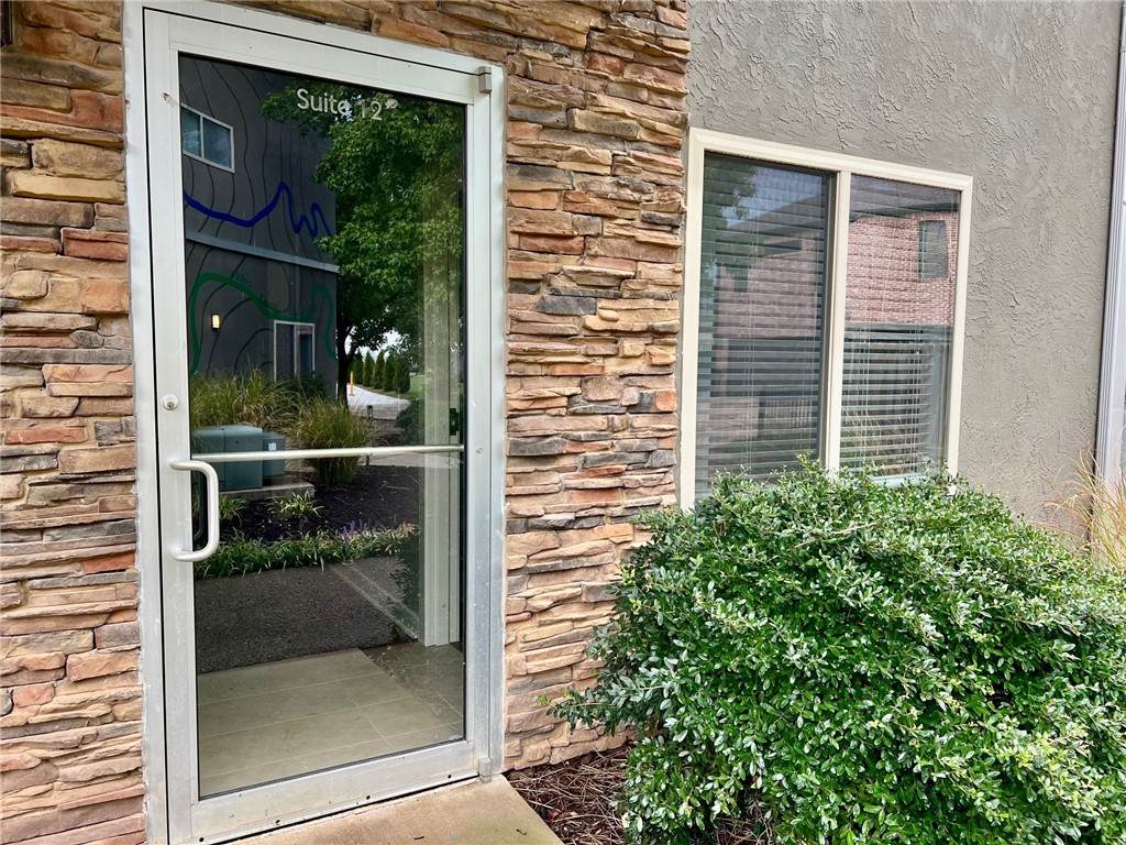 302 6th Street - Photo 1