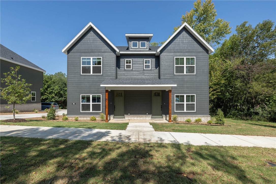 1516 Sligo Street - Photo 1