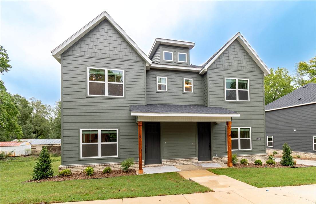 1528 Sligo Street - Photo 1