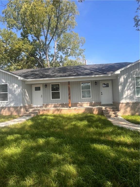 501 Avenue 3 - Photo 1