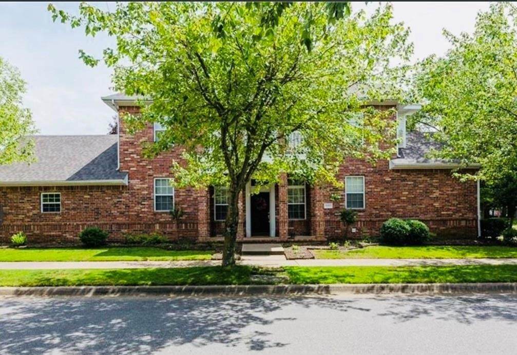 523 Founders Park Drive - Photo 1