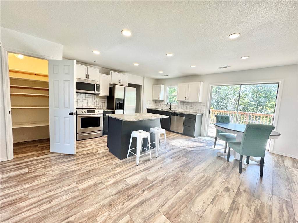 507 Braithwaite Street - Photo 1