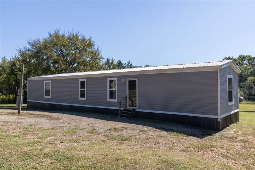 390 County Road 3222 - Photo 1