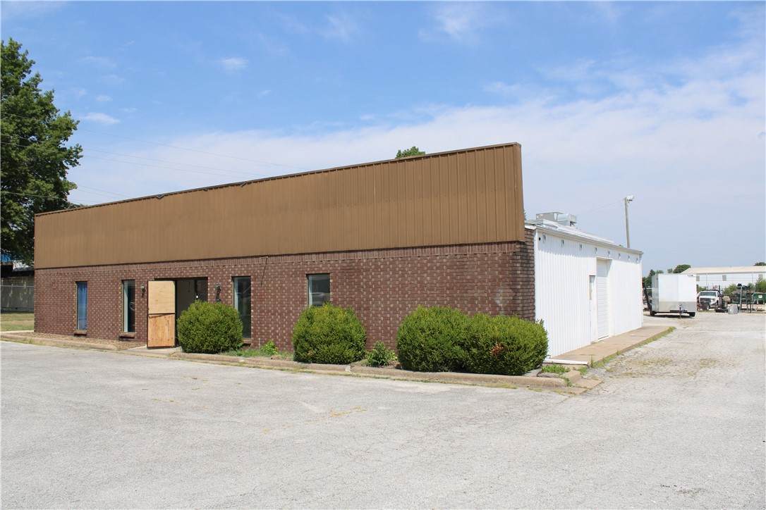 1820 Ford Avenue - Photo 1