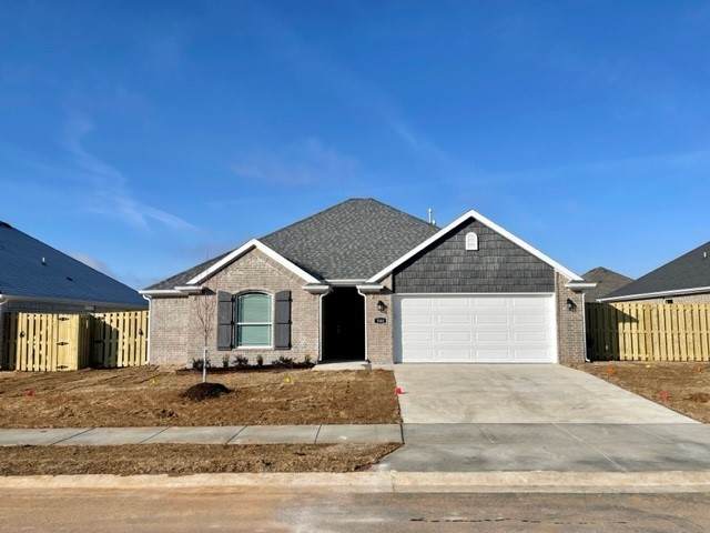 500 Peach Avenue - Photo 1