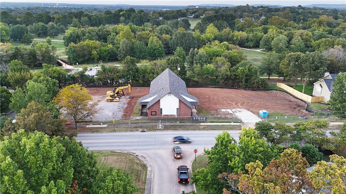 2060 Township Street - Photo 1