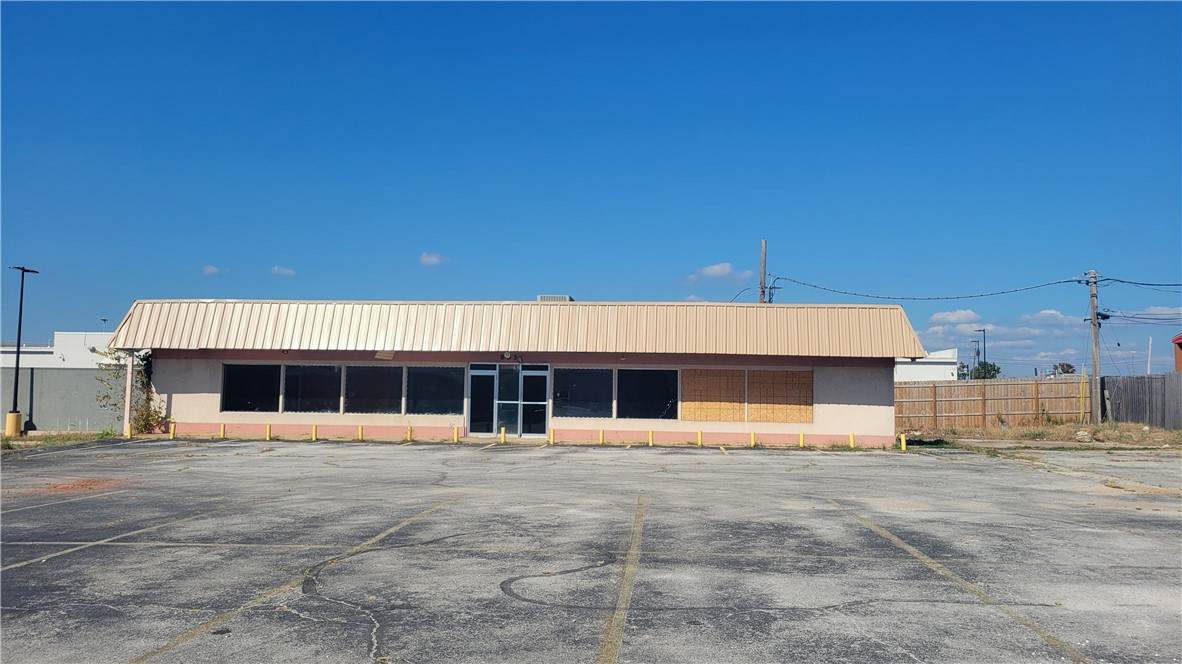 803 Poplar Street - Photo 1