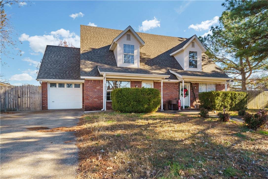 1402 Camellia Drive - Photo 1