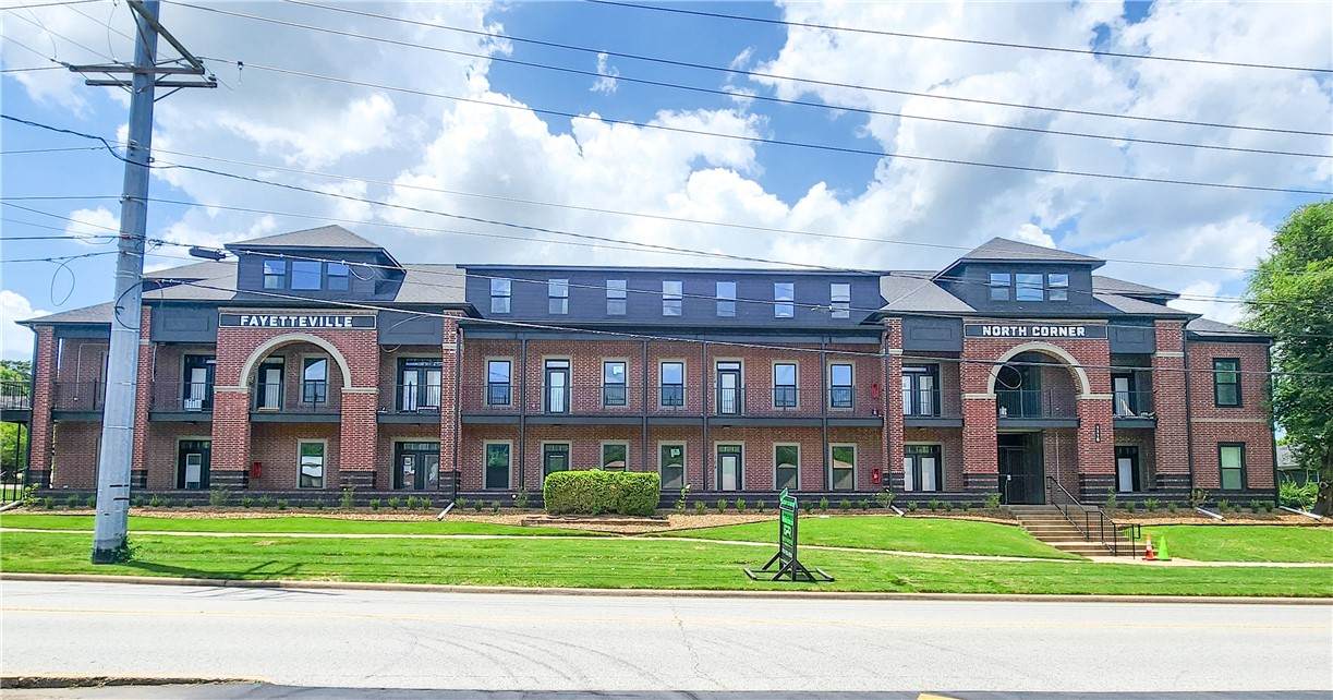 1115 Leverett Avenue - Photo 1