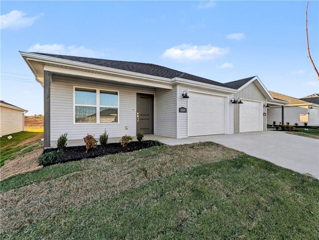 6609 & 6611 Altus Street - Photo 1