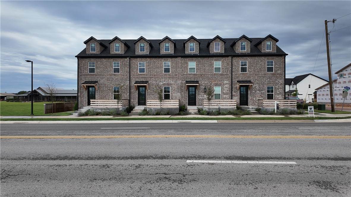 5912, 5916, 5918 Bellview Road - Photo 1