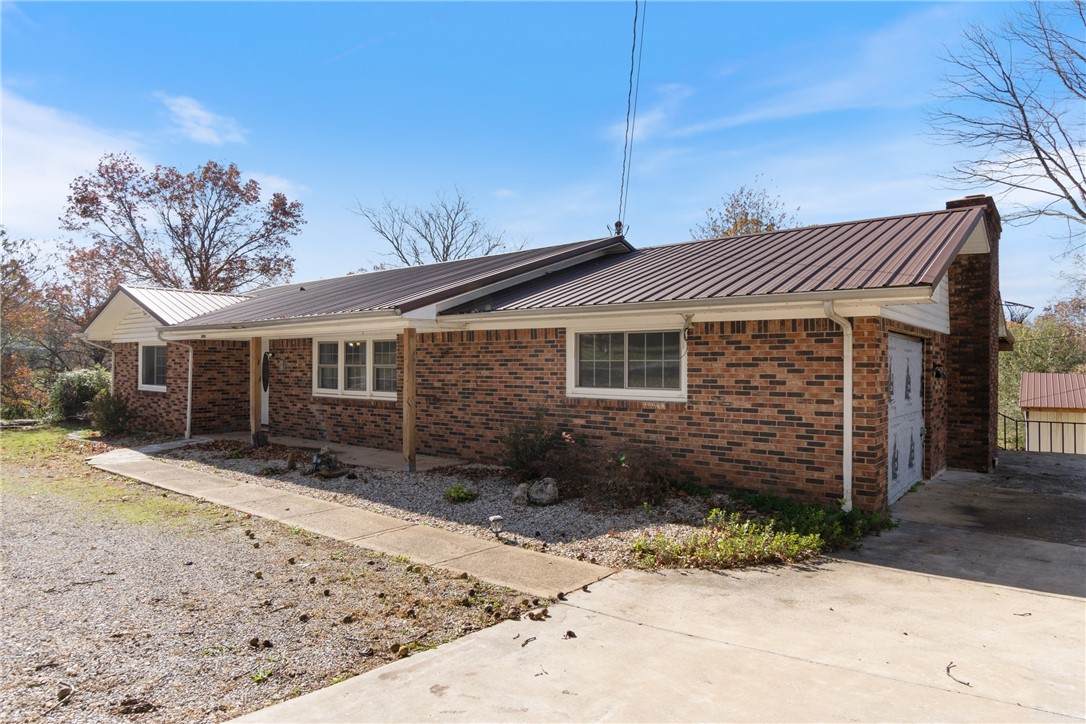 1502 Springfield Street - Photo 1