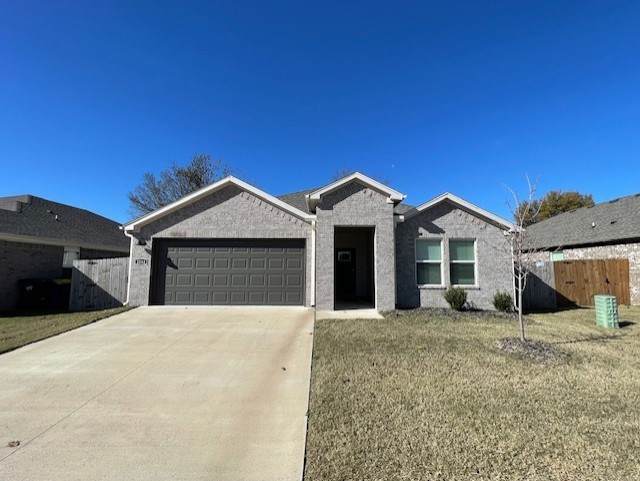 2210 10th Street - Photo 1