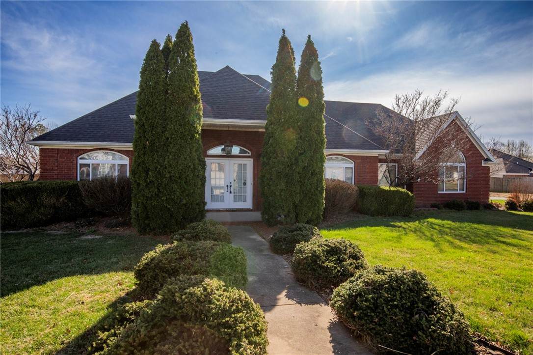 115 Orchard - Photo 1