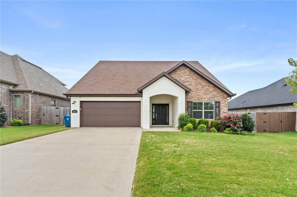 4400 Eggersway Place - Photo 1