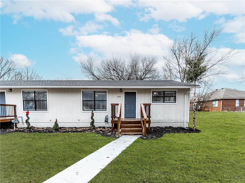 1014 Hico Street - Photo 1