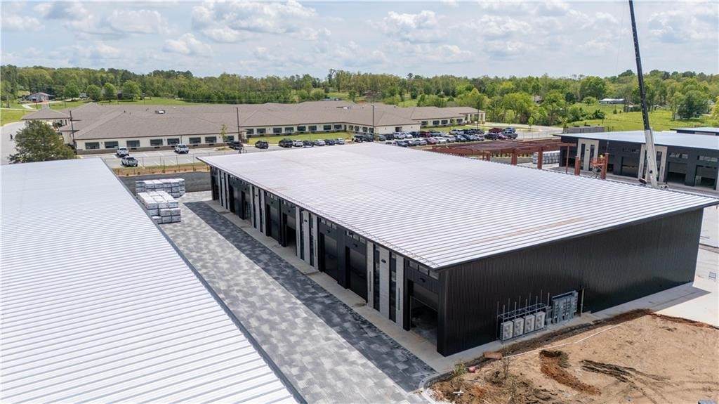 2101 31st Street - Photo 1