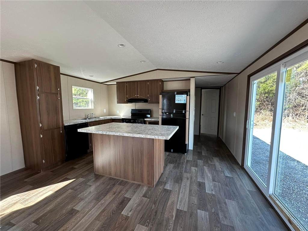 100 Elm Street - Photo 1