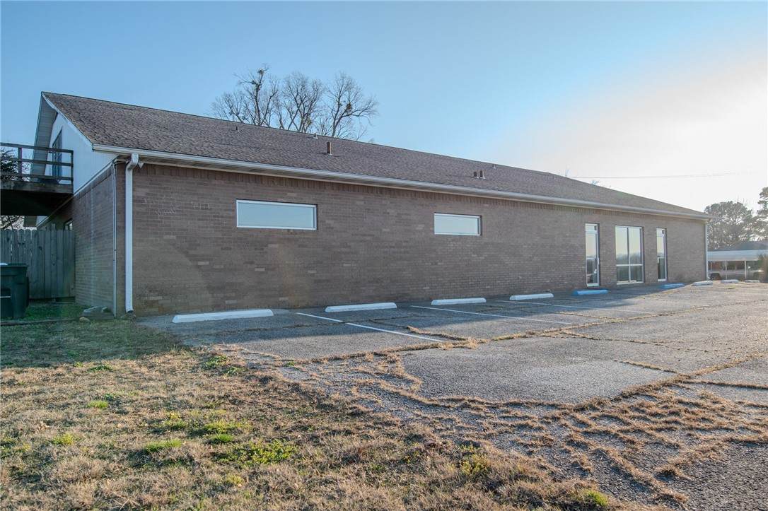 1177 Hwy 62 - Photo 1