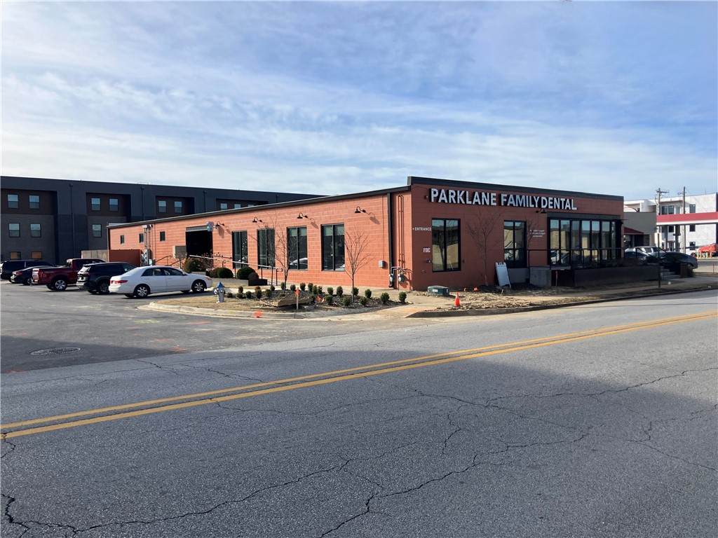 617 Emma Avenue - Photo 1