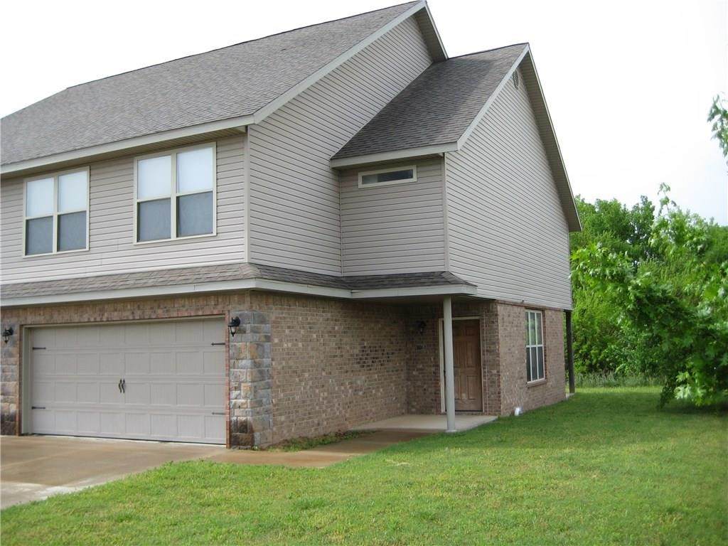 3404 Deerfield Boulevard - Photo 1