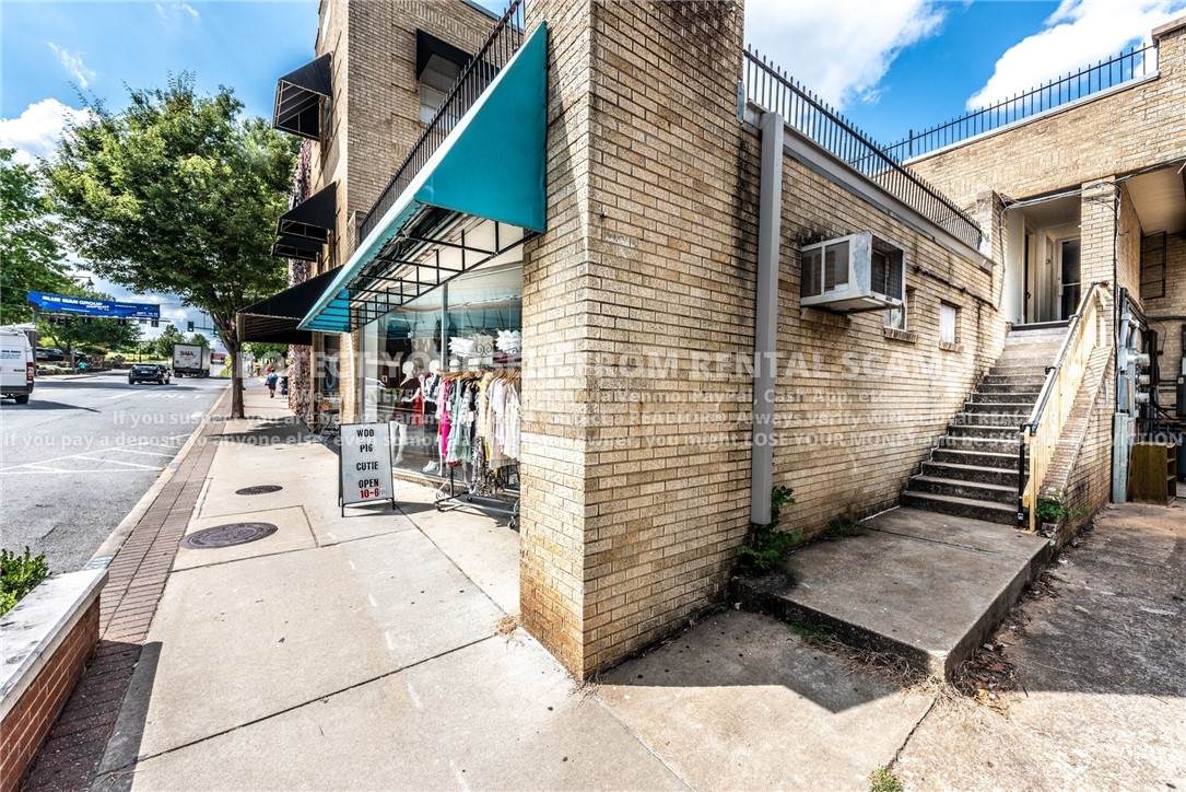 311 Eureka Alley - Photo 1