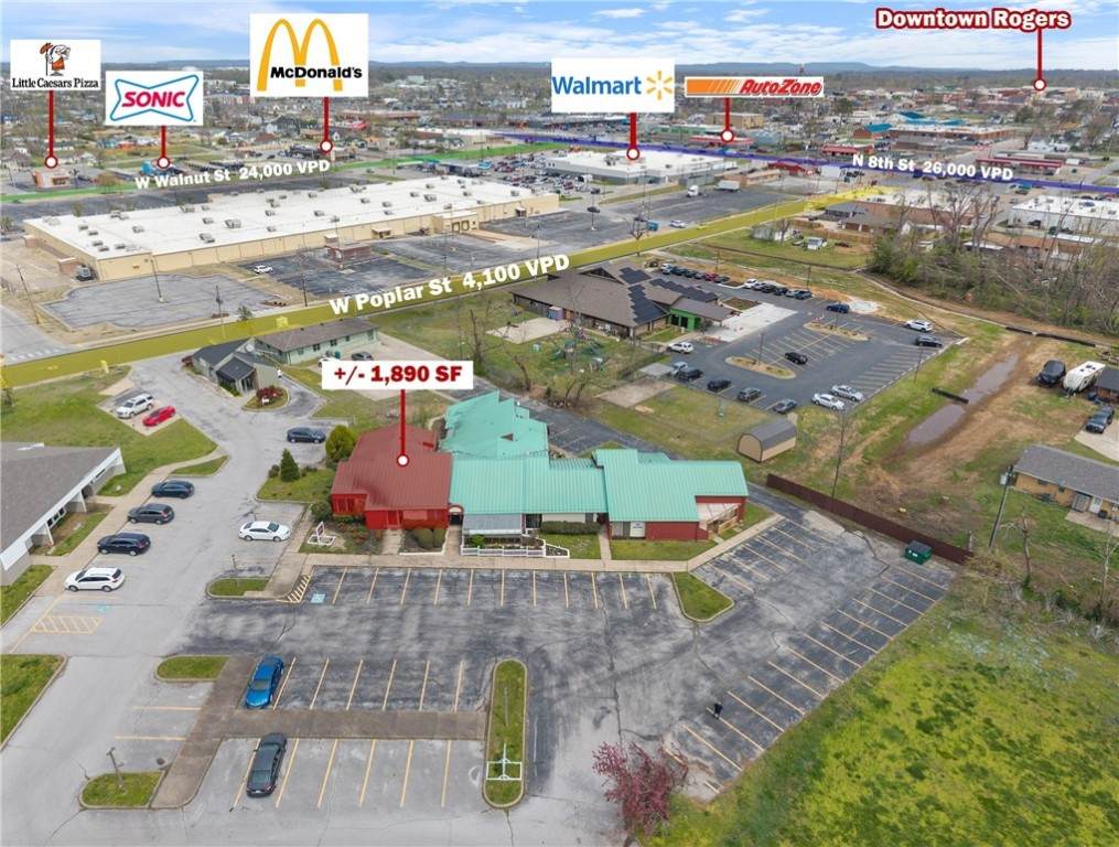 1102 Poplar Place - Photo 1