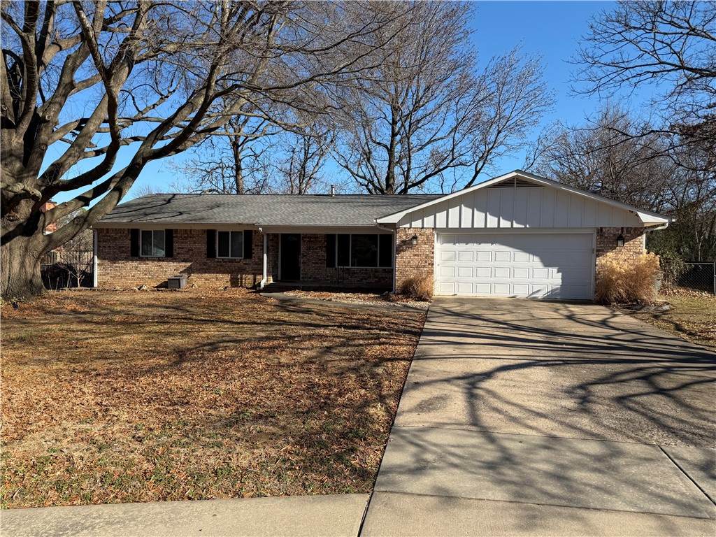 2854 Loxley Avenue - Photo 1