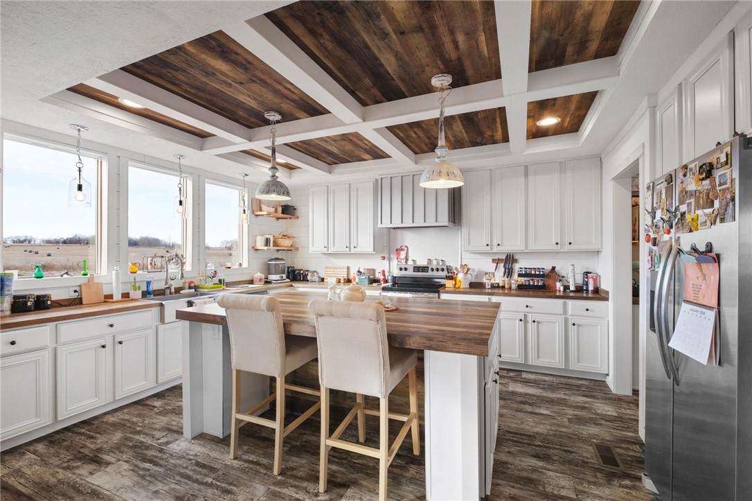 22083 Leonard Ranch Road - Photo 1