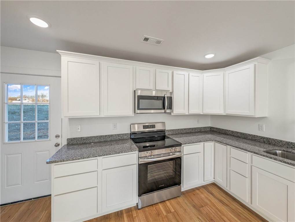 1214 Nedra Drive - Photo 1
