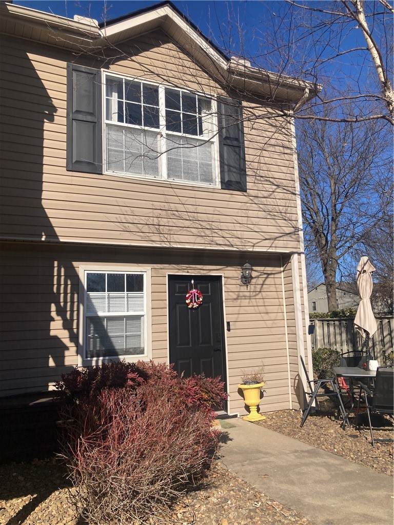 2128 Garland Avenue - Photo 1