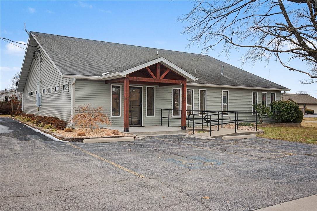 201 Rice Street - Photo 1