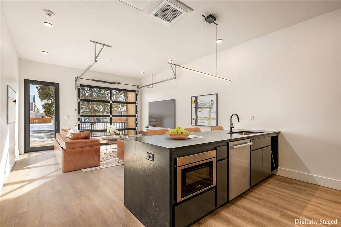 905 4th Street - Photo 1