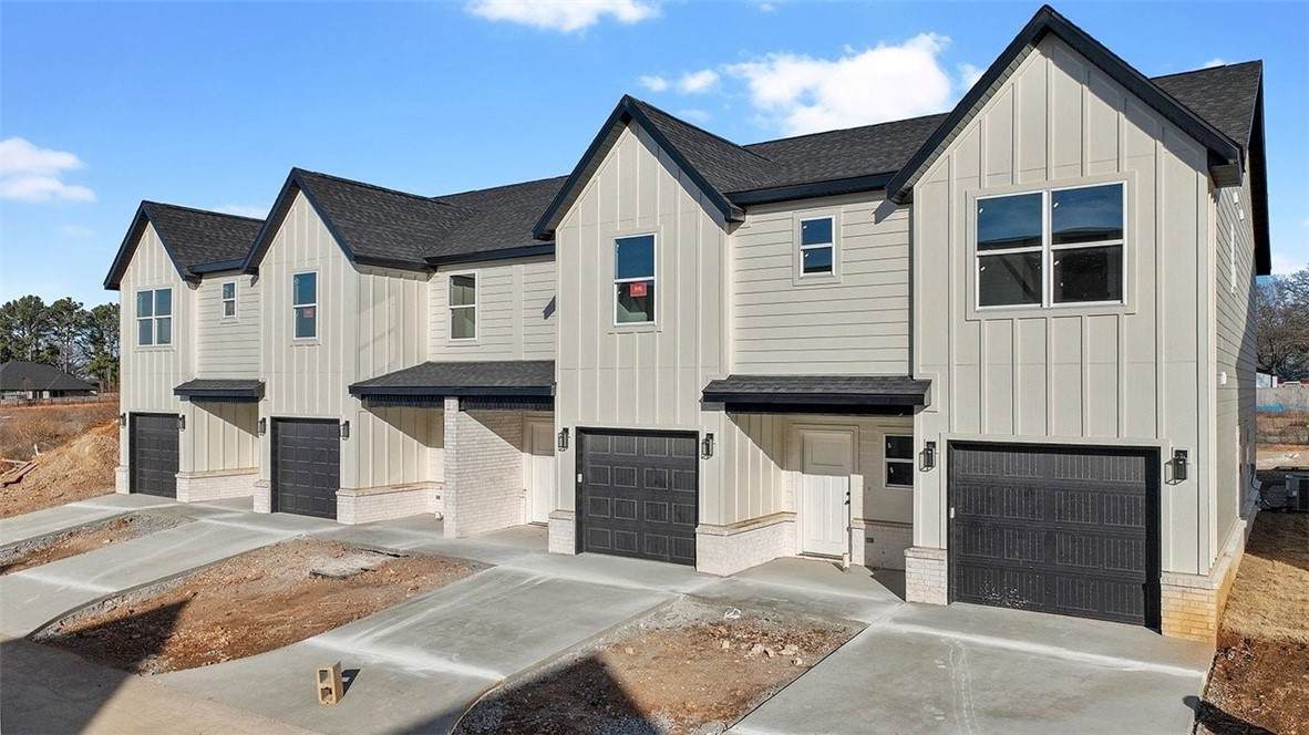 772 Pickens Road - Photo 1