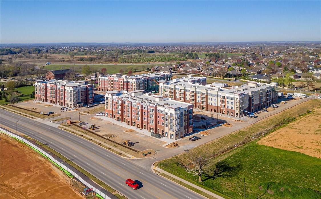 4600 Pinnacle Hills Parkway - Photo 1