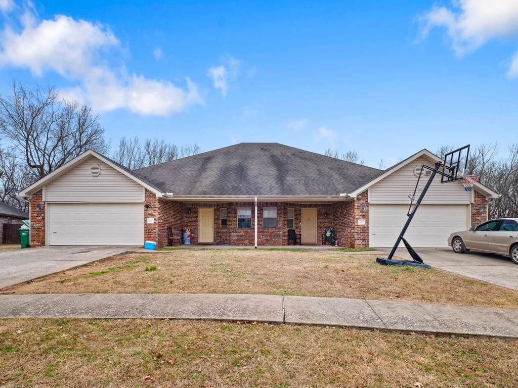 75 & 81 Dakota Trail - Photo 1