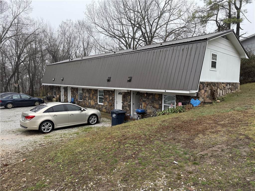 705 Rowland Street - Photo 1