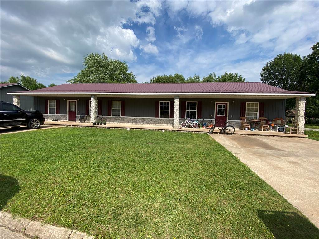 608 Jason Place - Photo 1