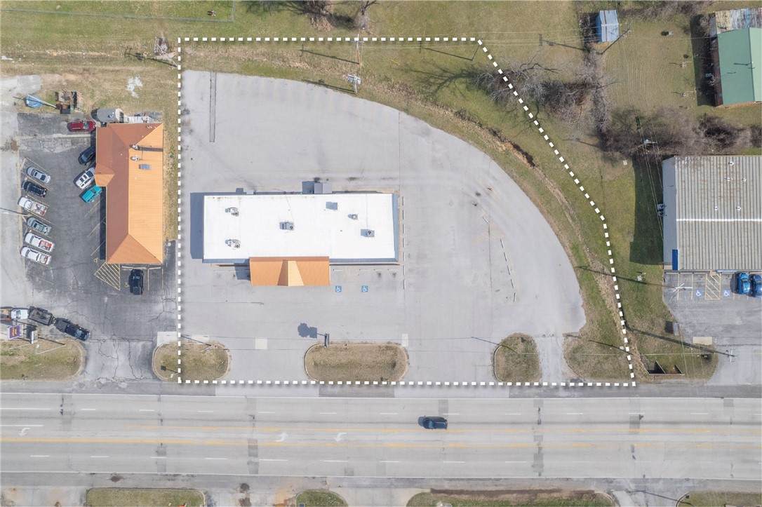 925 & 929 Neosho Boulevard - Photo 1